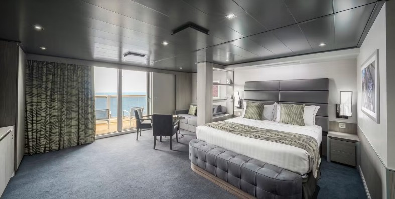 Yacht Club Deluxe Grand Suite